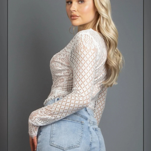 Lace long-sleeve paneled bodysuit - Picture 2 of 7